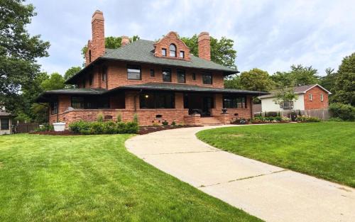 Lincoln Bed & Breakfast | Charming Martha's Bed and Breakfast - Child Friendly Escape
