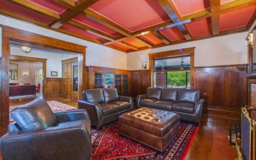 Lincoln Bed & Breakfast | Charming Martha's Bed and Breakfast - Child Friendly Escape