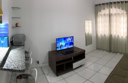 Martim de Sa House | Beachside Getaway: Steps to Martim de Sá Beach