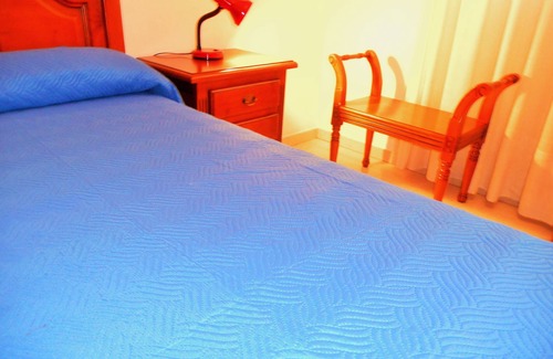 Chana Bed & Breakfast | Relaxing Martin House with Private Bath & Spa Amenities