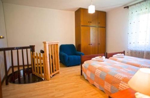 Pergine Valsugana House | Guest Favorite: Martin Hotel with Pool & Family Amenities