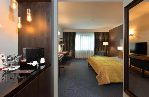 Genval Hotel | Indulge at Martin's Château Du Lac - 5-Star Getaway