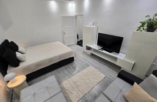 Bekescsaba Apartment | Family-Friendly Stay at Martina Apartman Békéscsaba - Rated 9.8