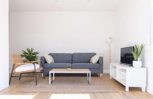 Zarautz Apartment | Family-Friendly Egona - Martinenea: Guest Rated 9.3/10