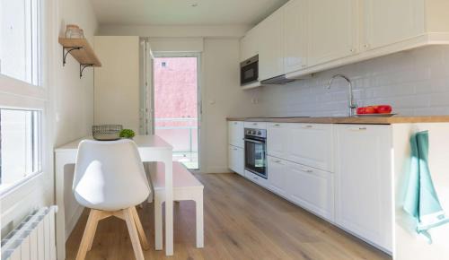 Zarautz Apartment | Family-Friendly Egona - Martinenea: Guest Rated 9.3/10