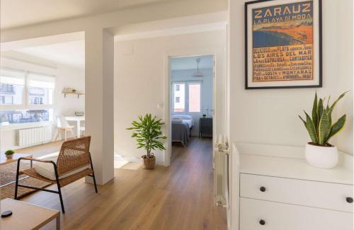 Zarautz Apartment | Family-Friendly Egona - Martinenea: Guest Rated 9.3/10