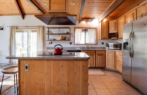 Sisters House | Relaxing Martingale Lodge: 3-Bedroom Retreat in Sisters