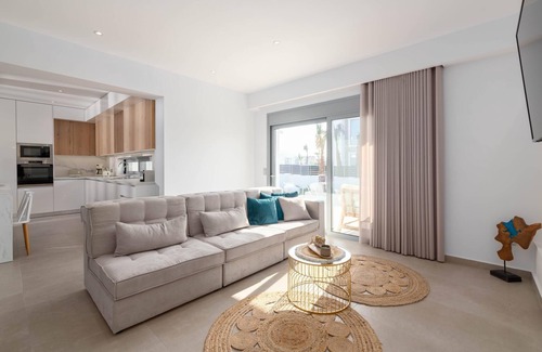 Petaloudes Villa | Discover Martinis Villas: Sofia Villa with Private Pool