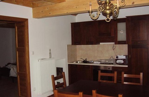 Gelse House | Martonvendeghaz 2: Highly Rated Stay with Family-Friendly Amenities