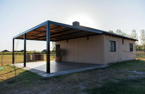 San Rafael House | Relaxing Martyniuk Lodges Surrounded by Vineyards