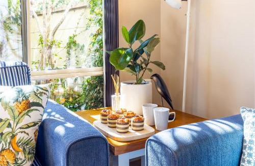 Nelson Bay Apartment | Relaxing Retreat at Martys 7: Pool, Air Con & Wi-Fi