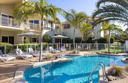 Nelson Bay Apartment | Experience Oceanfront Bliss at Martys Little Beach No 14
