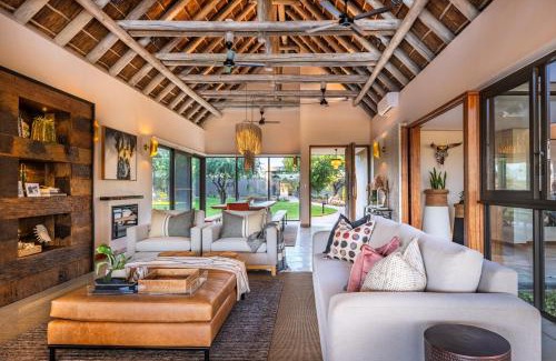 Buffelspruit House | Experience Marula Sunrise Lodge in Mjejane Game Reserve