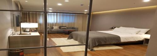 Naju Hotel | Guest Rated Maruo Hotel: Family-Friendly with Pool Access