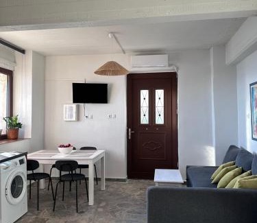 Akrogialion Apartment | Scenic Marvel Sea View 3 with Oceanfront Access
