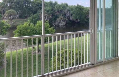 Palm River Estates Condo | Marvelous 2-bedroom 2 bath condo in north Naples ….minutes from local beaches