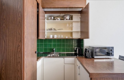 District 6 Apartment | Comfortable Unterstrass Studio Near University & Supermarket