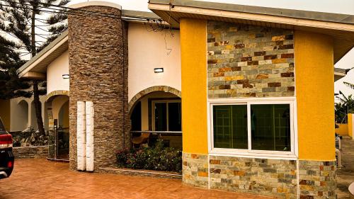 Accra Cabin | Family-Friendly Retreat at Maryluxe Stays Awaits You
