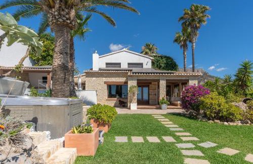La Canuta Villa | Maryvilla Inspiracion y Vacaciones - Oceanfront Retreat