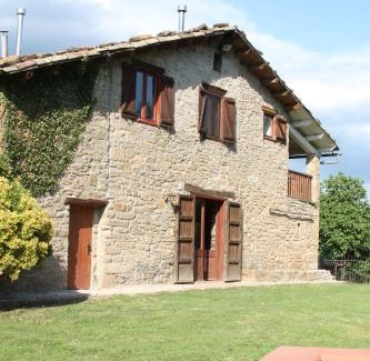 Borreda House | Explore Masía Rural El Pati: Family-Friendly Retreat