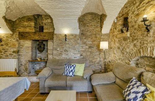 Ventallo Villa | Discover Mas Cases: Family-Friendly Retreat with Pool