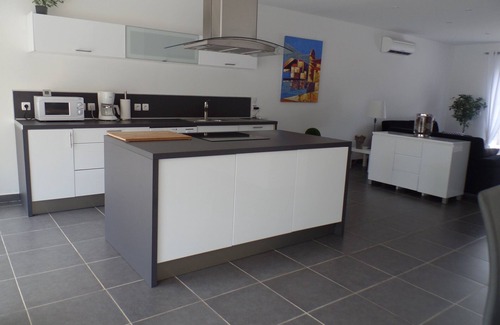 Perpignan House | MAS CATALAN: Oceanfront Paradise with Private Pool & Spa
