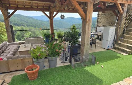 Concoules House | Inviting Mas Cevennes: Oceanfront Retreat with Pool & Spa