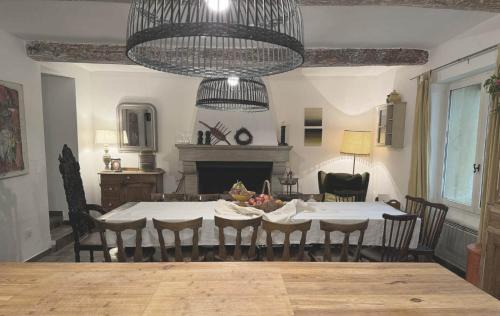 Sarrians House | Relaxing Countryside Retreat for Leisure and Remote Work