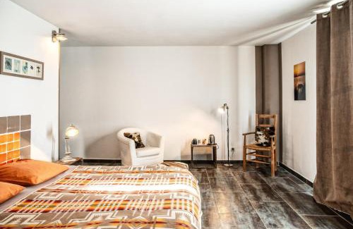 Arles Bed & Breakfast | Experience Mas de Bouvet en Camargue: Oceanfront Bliss