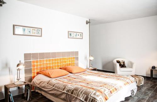 Arles Bed & Breakfast | Experience Mas de Bouvet en Camargue: Oceanfront Bliss