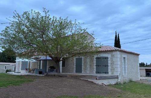 Arles Villa | Elegant Mas de Ceoulet Villa in Scenic Camargue Region