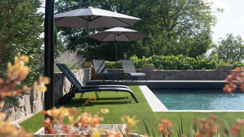 Crest Bed & Breakfast | Oceanfront Retreat at Mas de Chaufondes: Rated 9.5/10