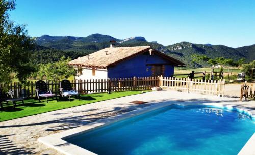 Penarroya de Tastavins House | Relaxing Escape at Mas de Salvador: 4-Star Oceanfront Retreat