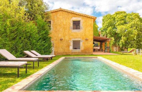 Calonge Villa | Discover Mas del Blat: Private Pool in Calonge, Costa Brava