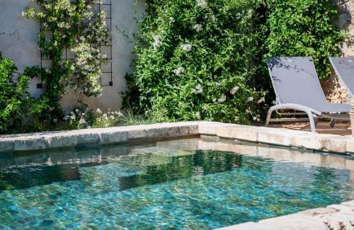 Laudun House | Experience Mas des Aïeux: Oceanfront with Pool & 9.9 Rating