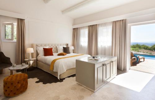 Joucas Hotel | Indulgent Mas des Herbes Blanches Hôtel & Spa Experience