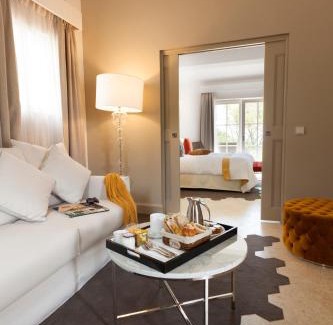 Joucas Hotel | Indulgent Mas des Herbes Blanches Hôtel & Spa Experience