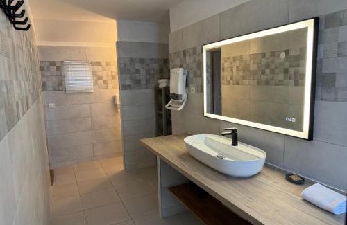 Saintes-Maries-de-la-Mer Hotel | Oceanfront Escape at Mas Des Salicornes with Pool Access