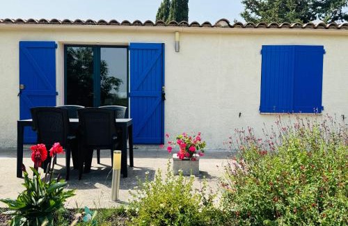 Lezignan-Corbieres Bed & Breakfast | Relax at Mas des Tournevents: Oceanfront with Pool