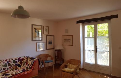Sablet Apartment | Pet-Friendly Escape at Mas du Cheval Long, Rated 8.8/10