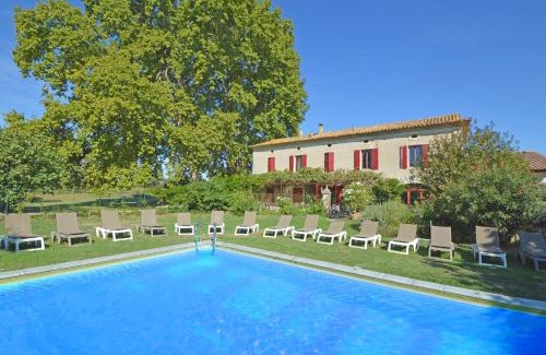 Lamotte-du-Rhone House | Discover Mas du Fer à Cheval: 4-Star Oceanfront Retreat