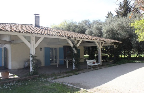 Arles House | Discover Mas du Marais de Capeau - Family-Friendly Retreat