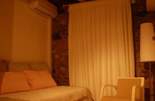 Sant Gregori House | Relax at Mas Font: Pet-Friendly with Pool & Hot Tub