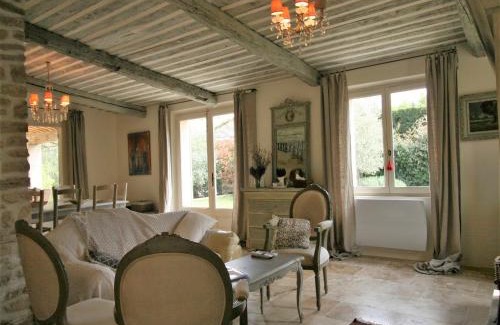 Eygalieres Villa | Elegant Grandeur Villa in Eygali with Inviting Pool