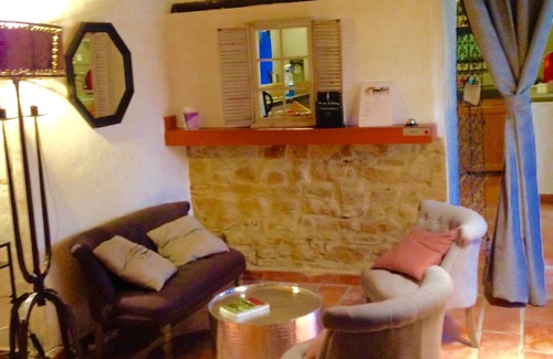 Orange House | Discover Mas Julien: Exceptional Stay with Pool & Spa