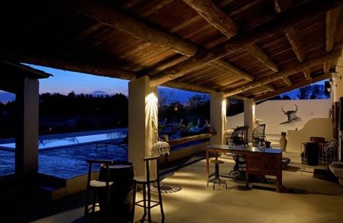 Saintes-Maries-de-la-Mer Bed & Breakfast | Discover Mas Lou Caloun: Poolside Retreat in Camargue