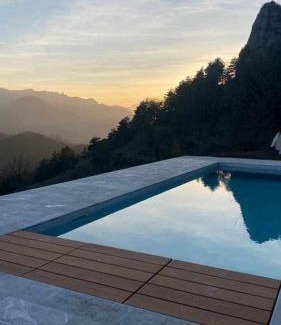 Gombren House | Family Retreat at Mas Merolla - Pet Friendly with Pool