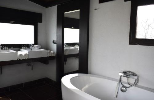 Saintes-Maries-de-la-Mer Hotel | Discover MAS MLS: Pet-Friendly Haven with High Guest Ratings