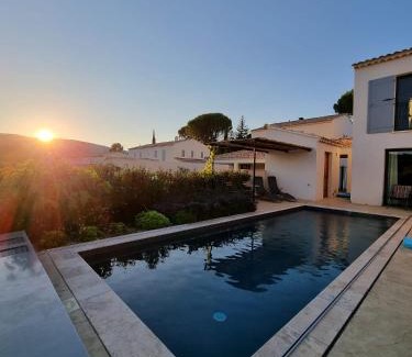 Malaucene House | Mas Partout: Oceanfront Getaway with Spa and Pool Access