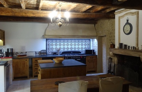 Saint-Laurent-des-Arbres Other | Mas Provençal: Upscale Oasis with Pool near Avignon